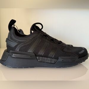 ADIDAS NMD V3 boys shoes